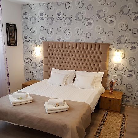Apartament Confort Piatra Neamt Ngoại thất bức ảnh